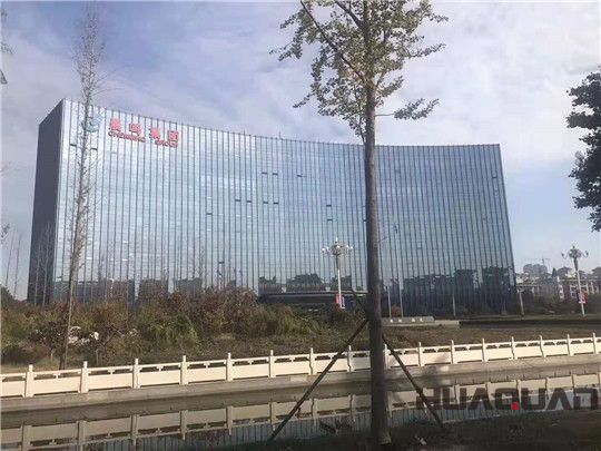 華全動力與晨鳴簽訂800kw玉柴發電機組合同